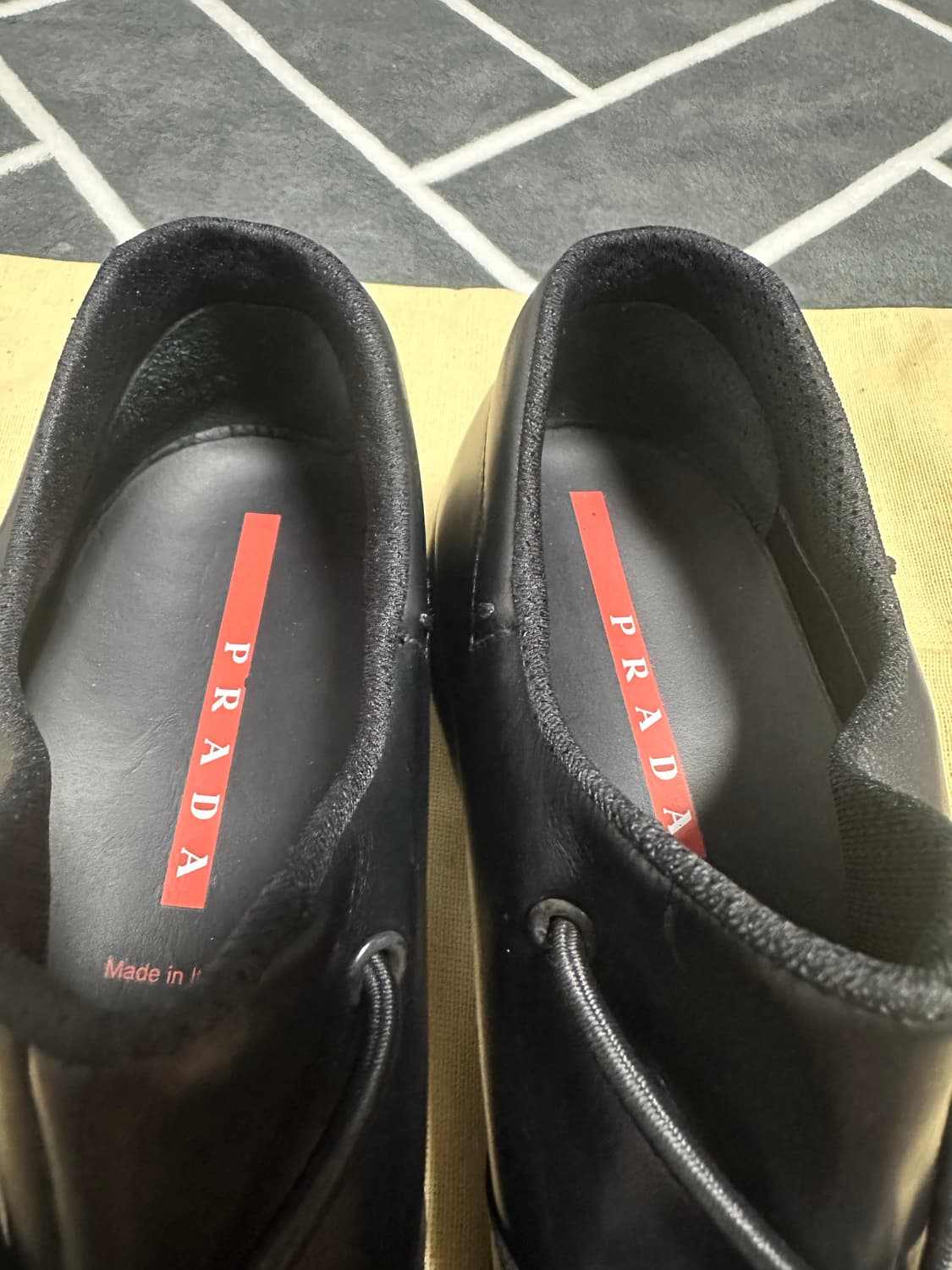 prada 토글 슬립온 41사이즈 블랙 상품이미지5