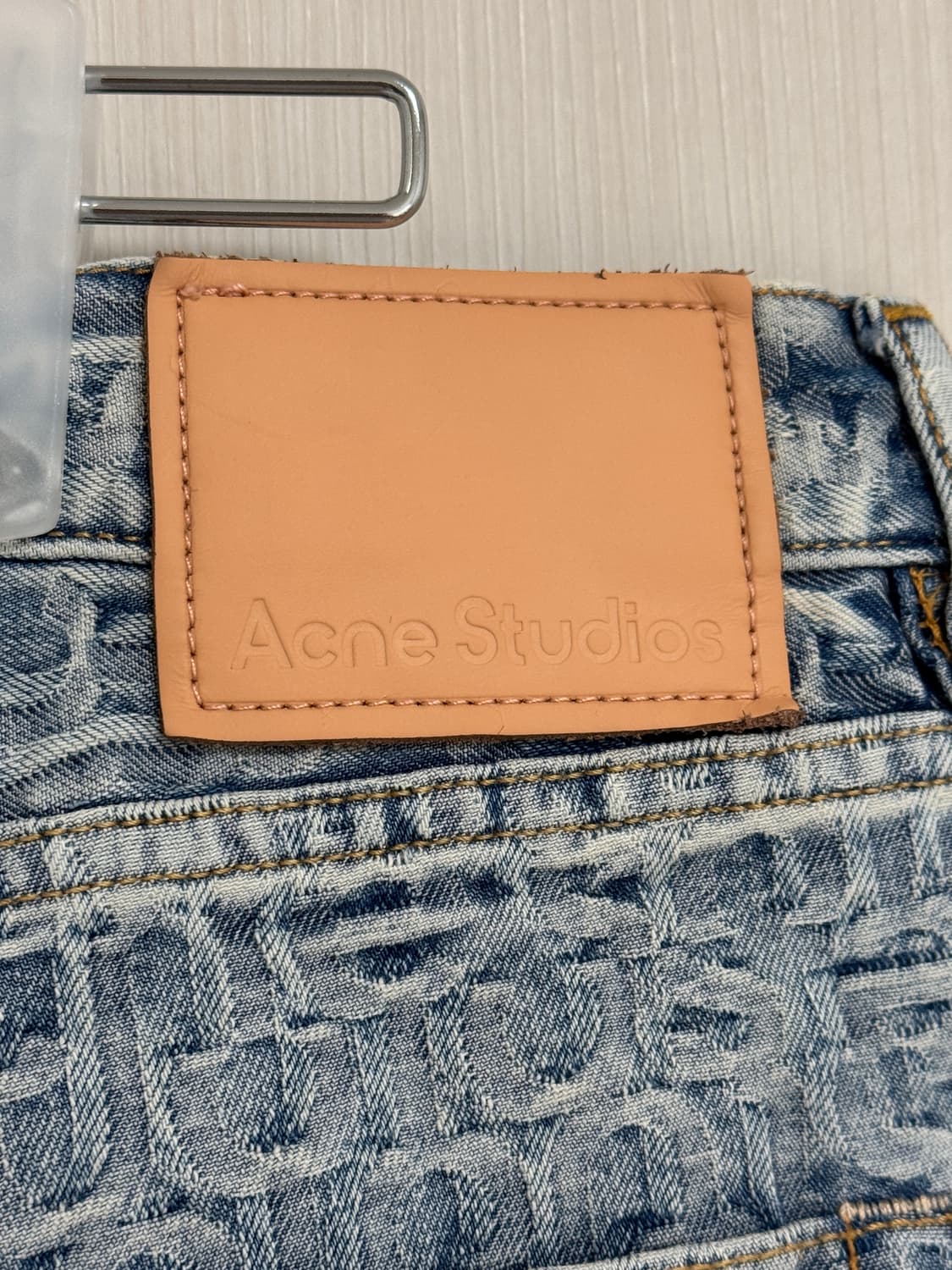 아크네 스튜디오 모노그램 1981 데님 상품이미지9