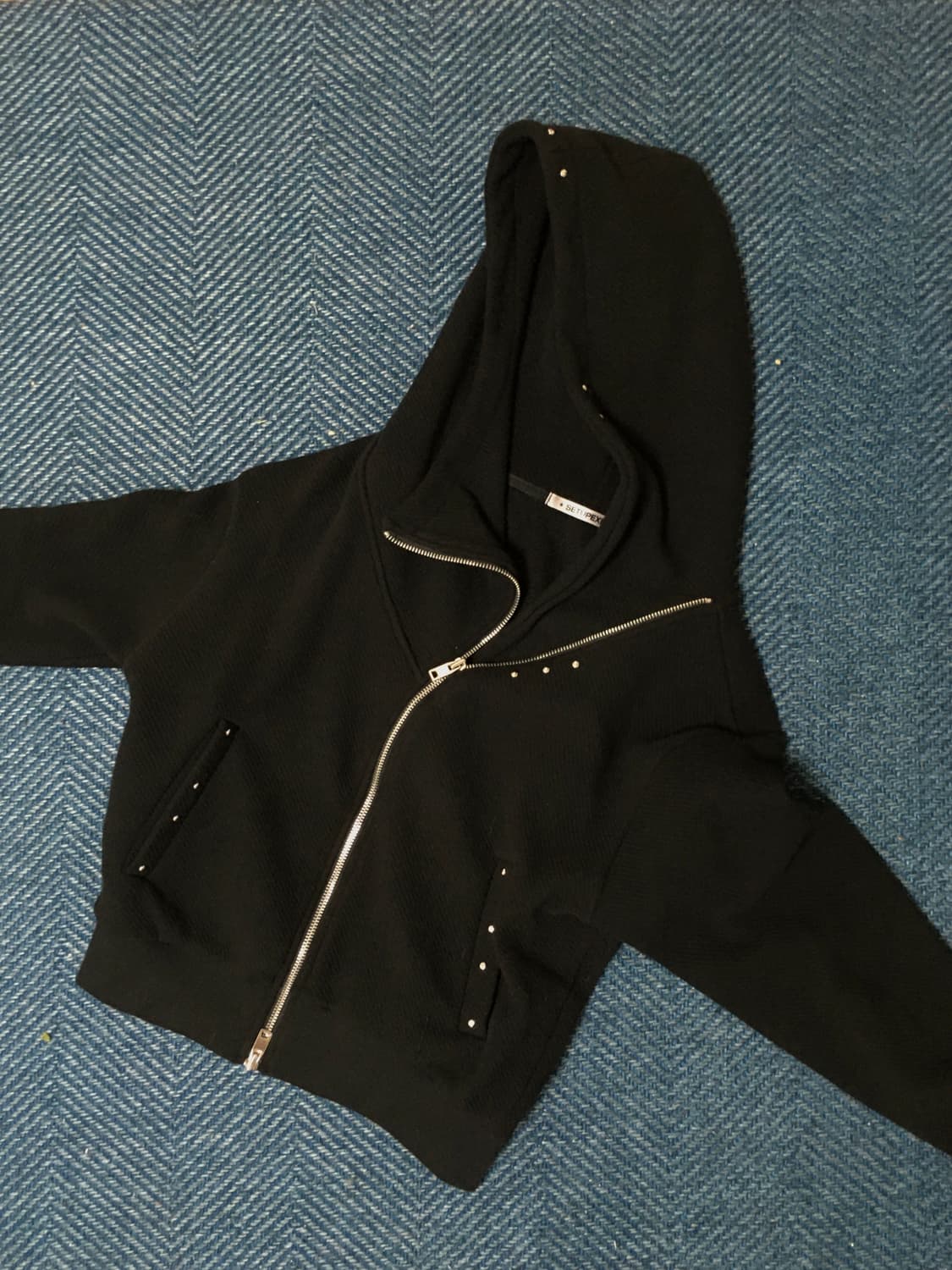 셋업이엑스이 CURVE HOOD ZIP-UP / BLACK 상품이미지2