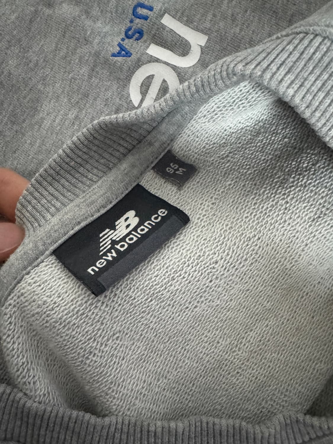 뉴발란스 뒷 빅 프린팅 스웻 맨투맨 그레이 상품이미지3