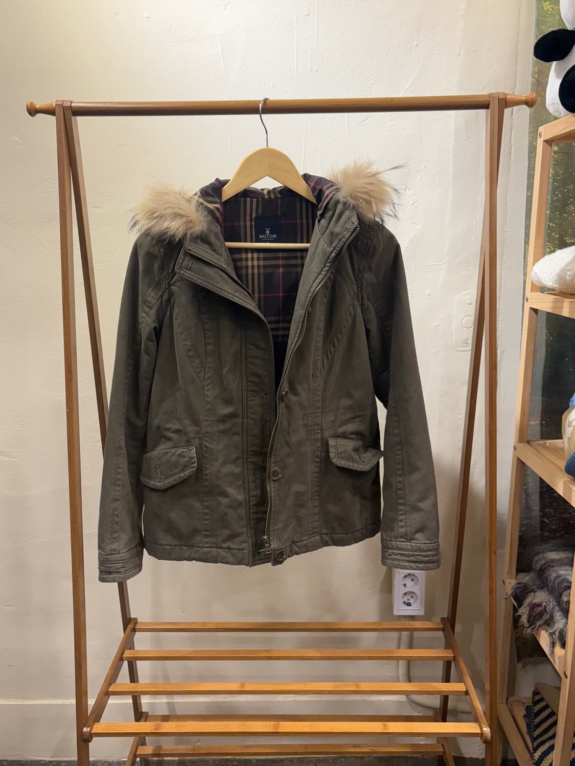 카키 퍼자켓 겨울자켓 퍼후드자켓 코디세트 상품이미지3