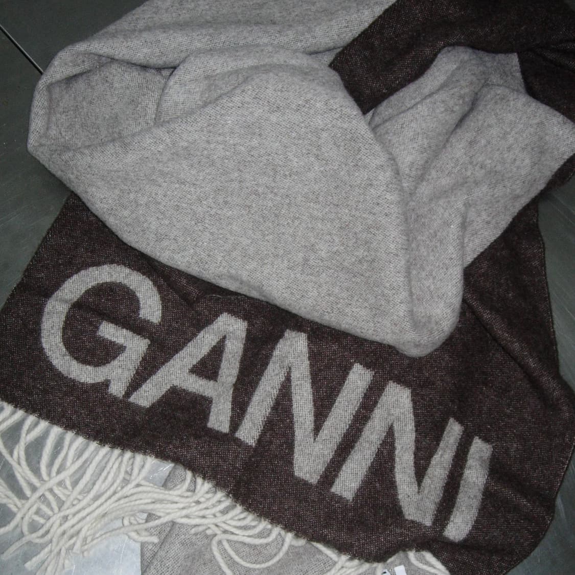 가니 브라운 머플러 상품이미지4