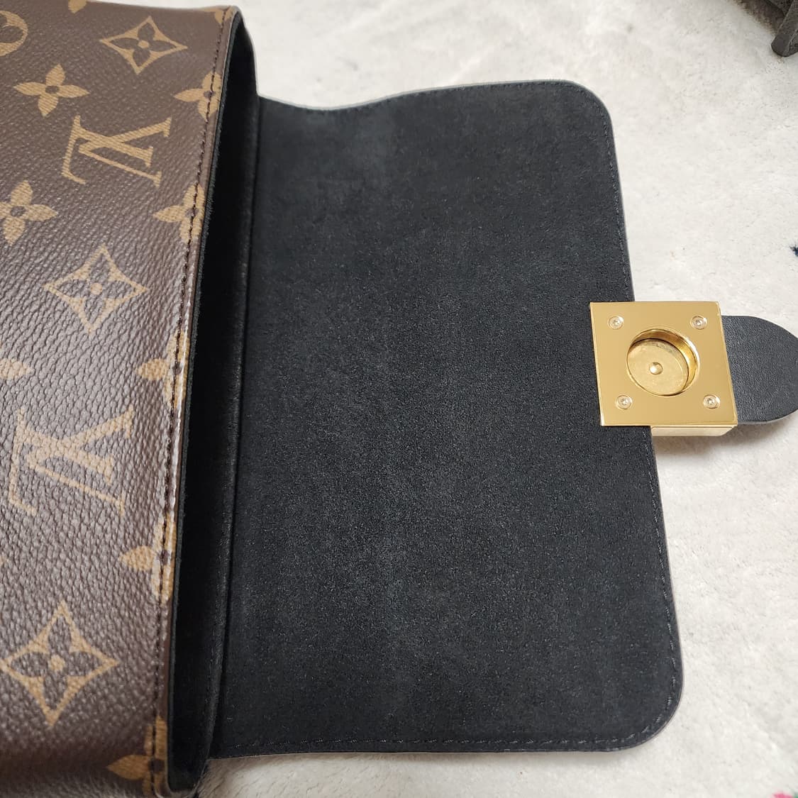 금장 보호필름 ! 루이비통 모노그램 록키 BB 크로스백 여성 토트 숄더백 상품이미지8