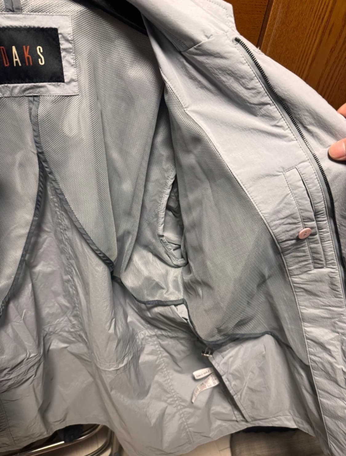 닥스 골프 남성 바람막이 110 팝니다! (미착용 새상품) 상품이미지3