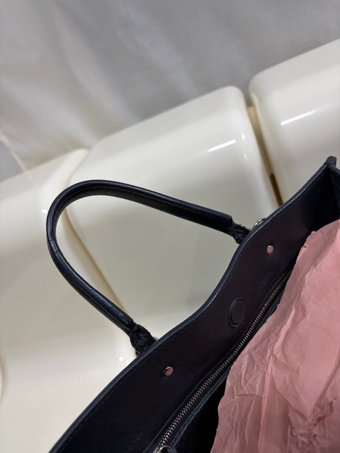 [A+ 정품] 발렌시아가 파피에르 A6 모터백 상품이미지4