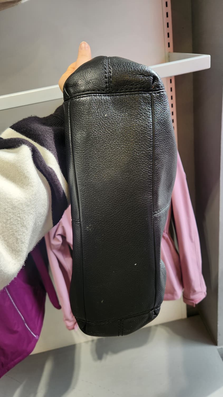 코치 블랙 숄더백 상품이미지5