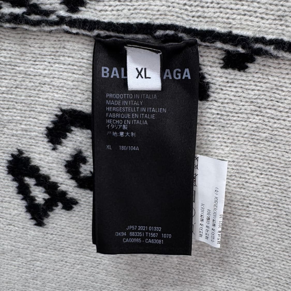 [XL사이즈] 발렌시아가 멀티로고 니트 가디건 블랙 상품이미지8