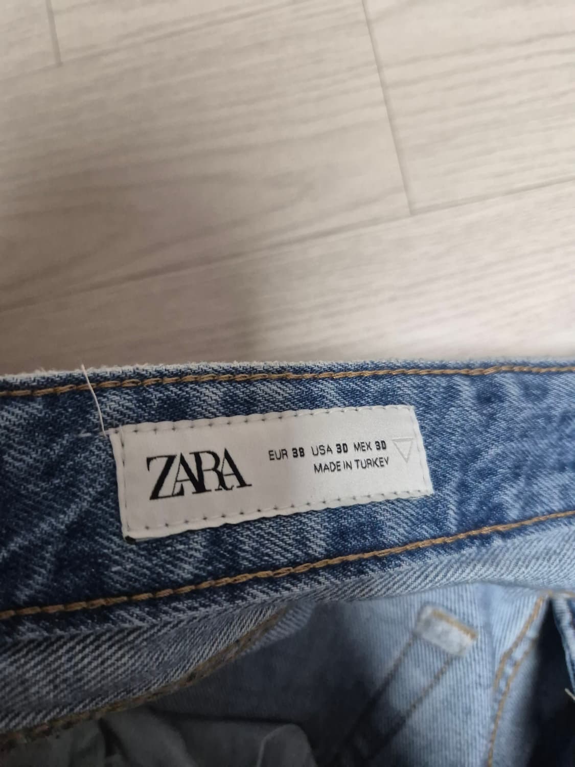 자라(ZARA) 페인팅 데미지 워싱 데님 팬츠 - 30사이즈 상품이미지2