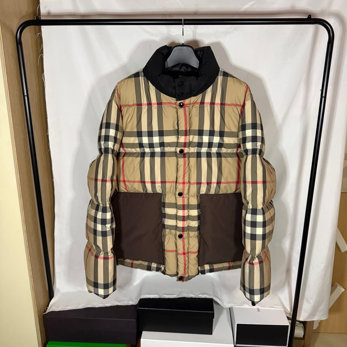 버버리 체크 퍼퍼 자켓 아카이브 베이지 패딩 상품이미지1