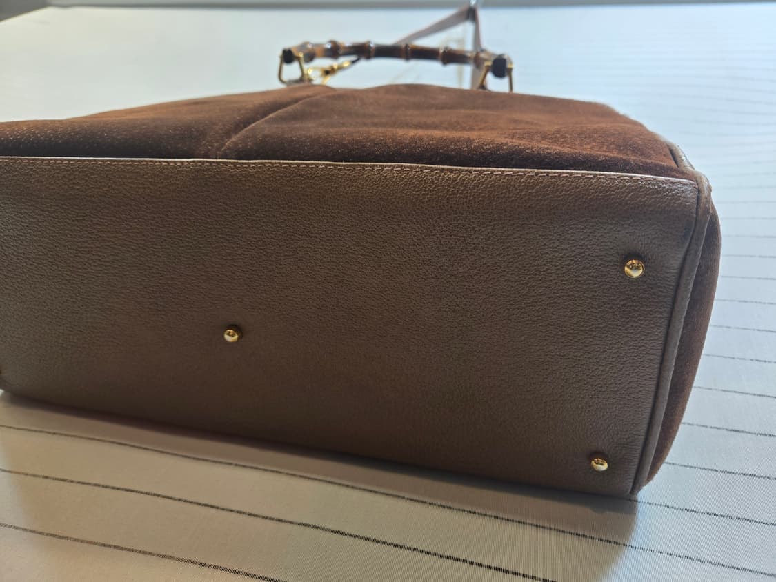 구찌(정품)브라운 스웨이드 뱀부토트백 상품이미지3