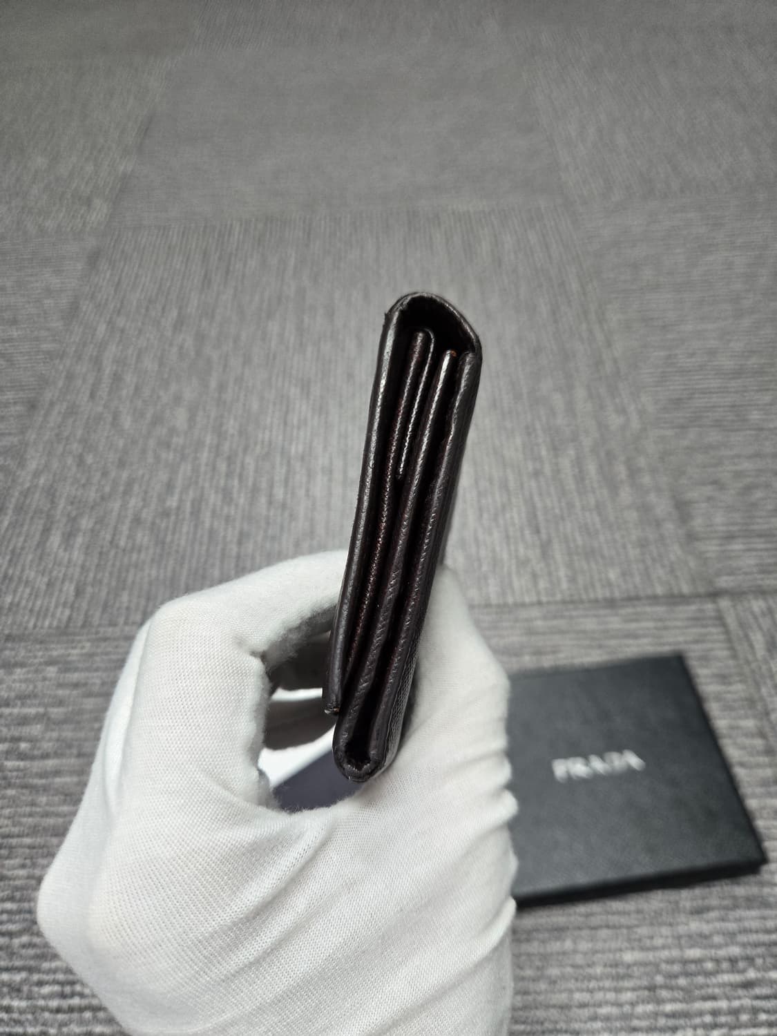 [정품][특가]프라다 사피아노 삼단지갑 상품이미지4