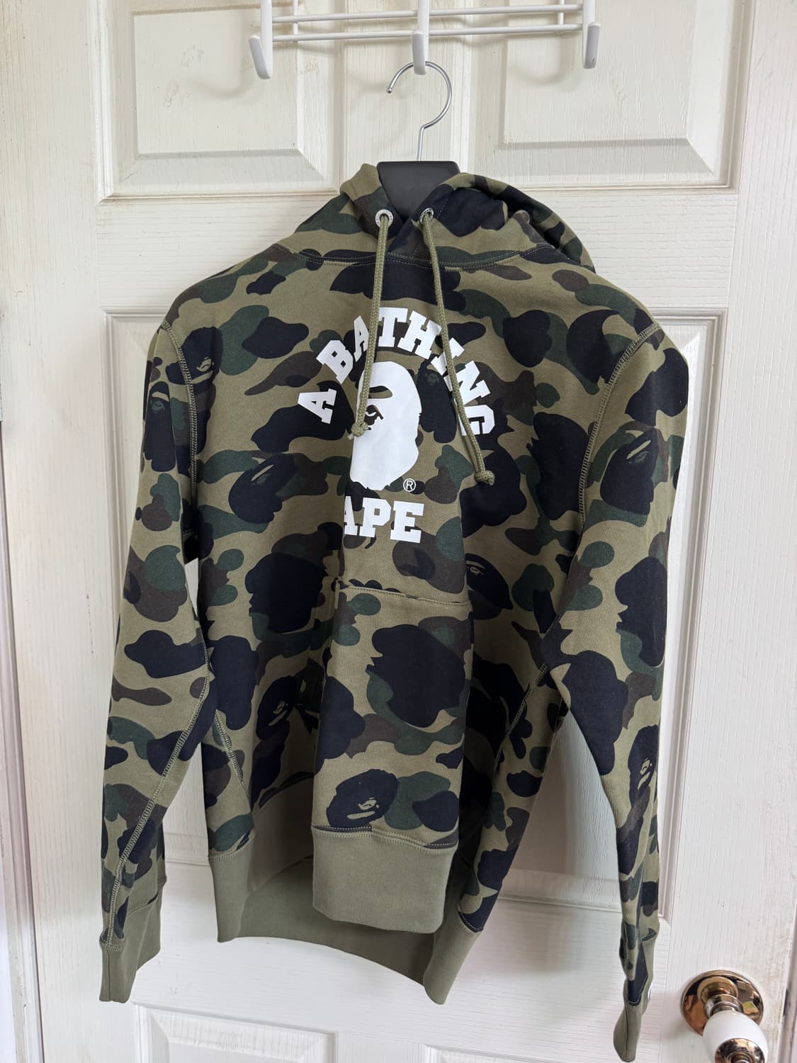 베이프 카모플라주 후드티 M 사이즈 신품 판매합니다! 상품이미지1