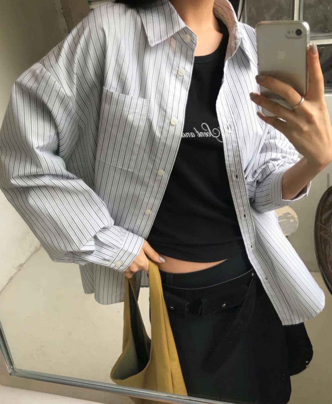 베이델리 오아 스트라이프 레터링 오버핏 셔츠 아이보리 상품이미지2