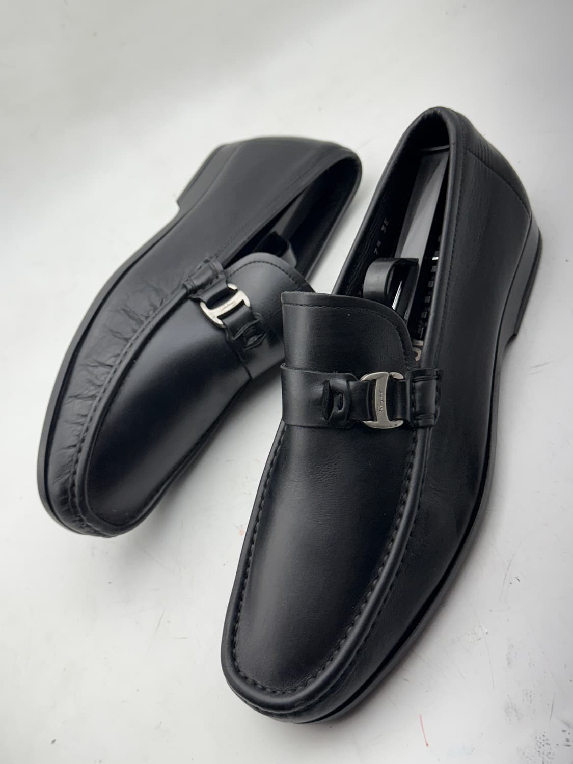 정품)페라가모255 상품이미지3