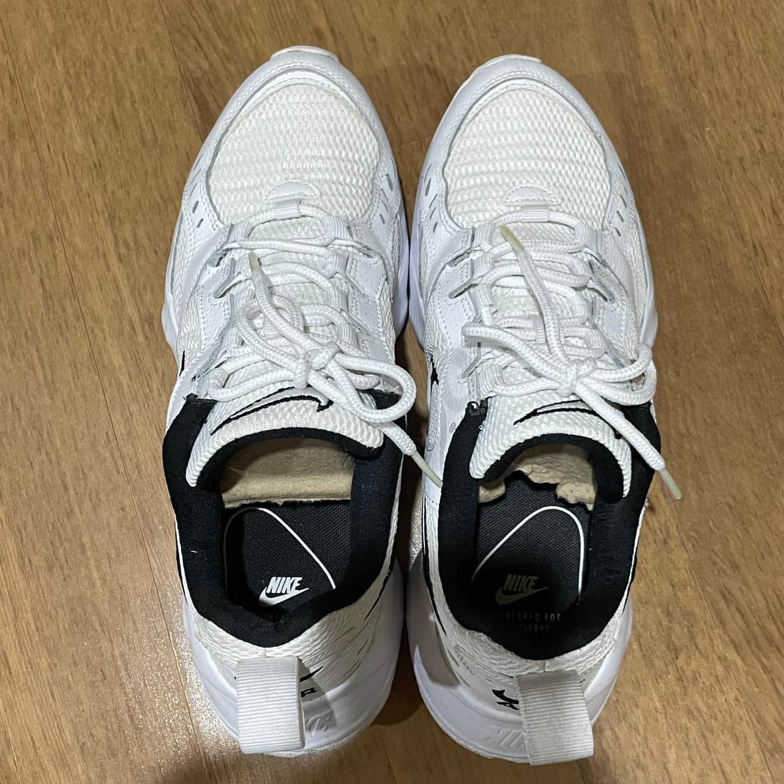 나이키 에어 하이츠 운동화 270 상품이미지7