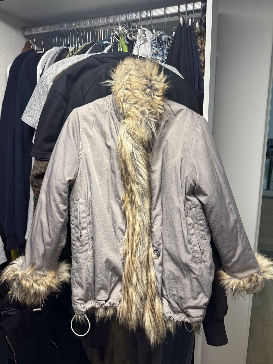 Perverze 나일론 페이크퍼 리버서블 무스탕 자켓 상품이미지6