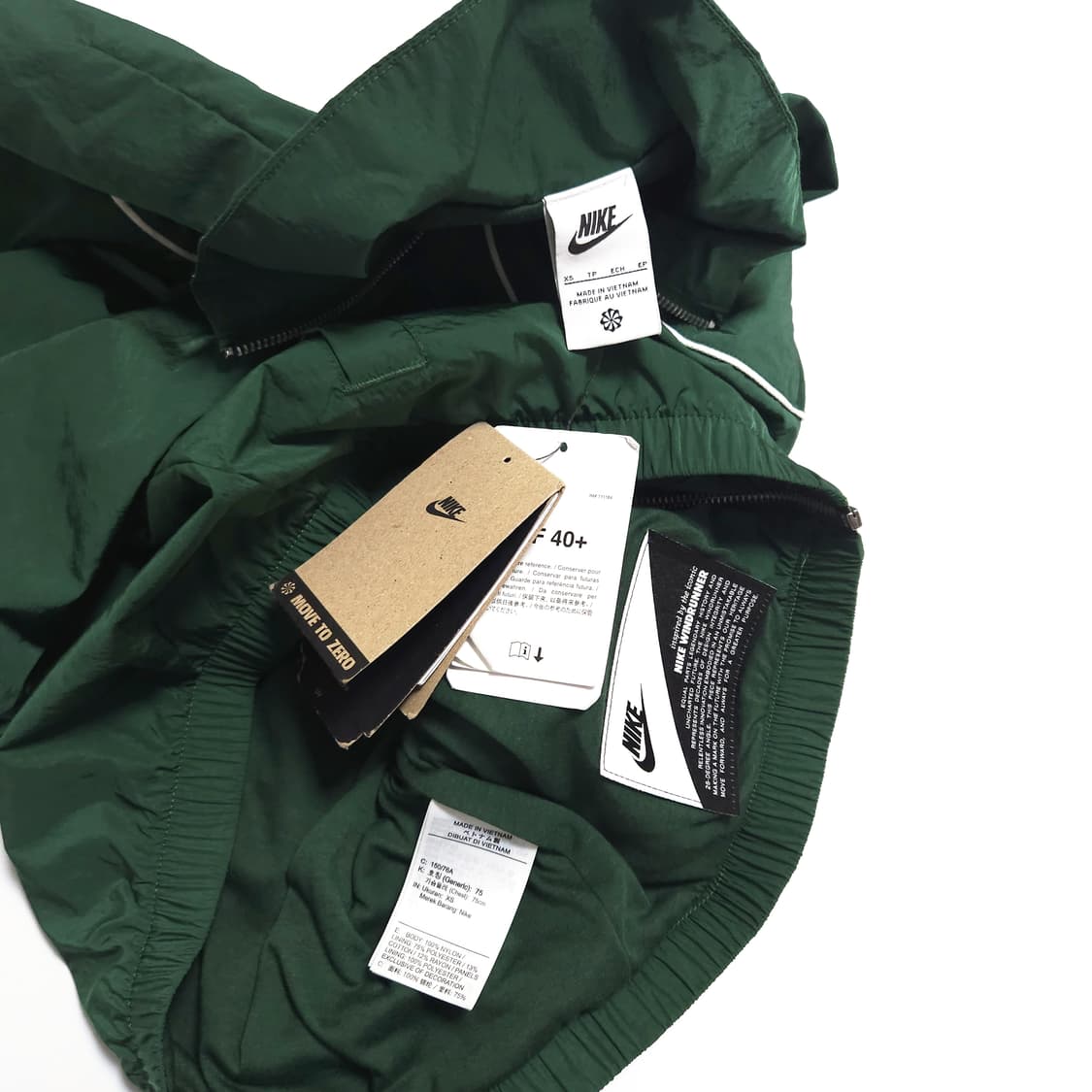 나이키 우먼 루즈 UV 윈드러너 우븐 바람막이 자켓 그린 상품이미지6