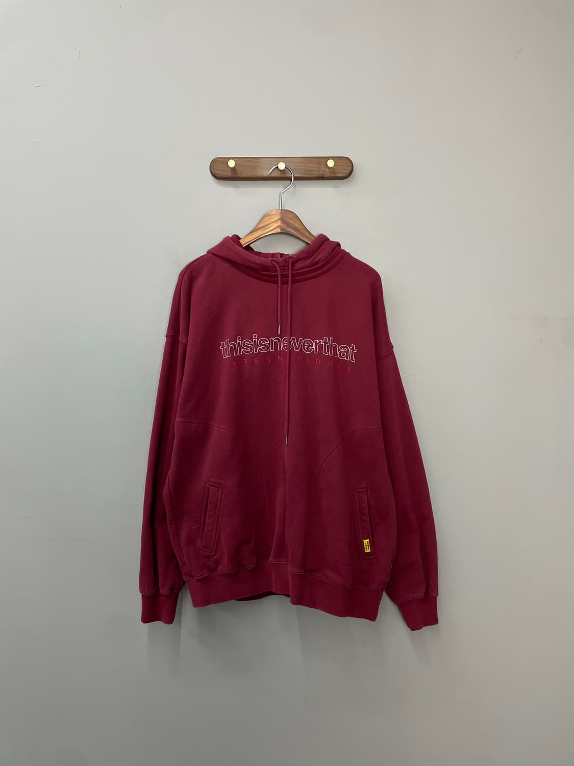 디스이즈네버댓 버건디 후드티 H1815 상품이미지2