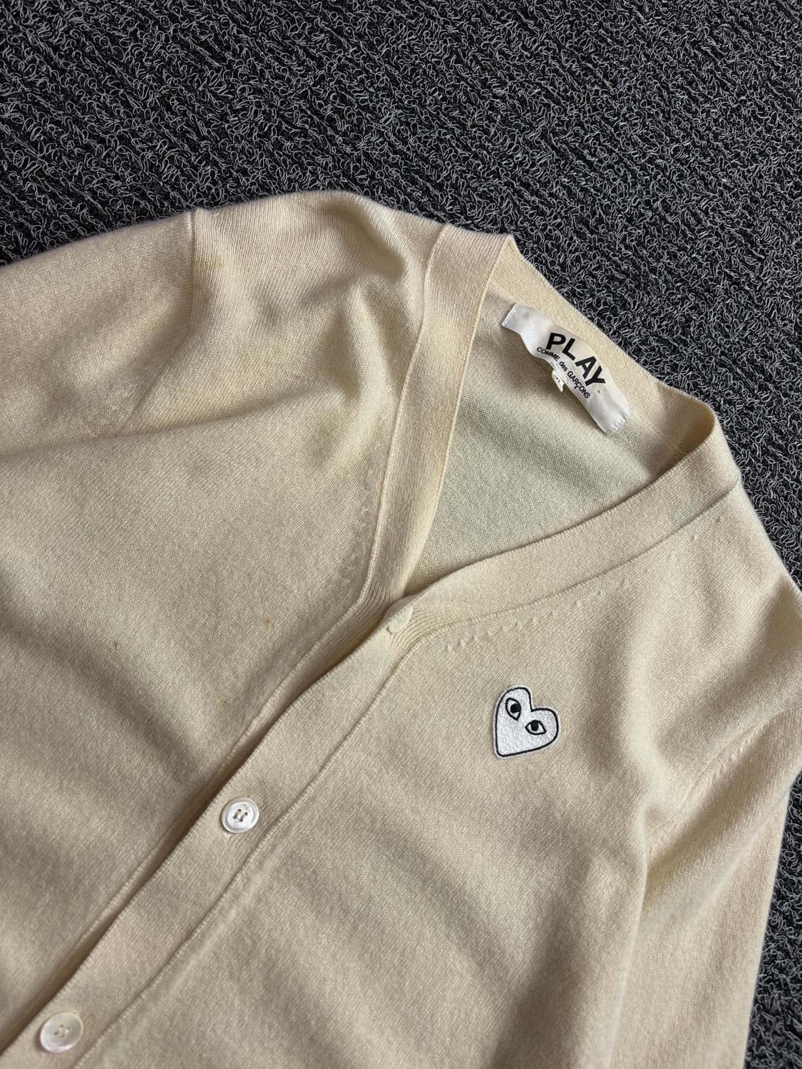 꼼데가르송 화이트 하트 니트 가디건 4042 상품이미지3