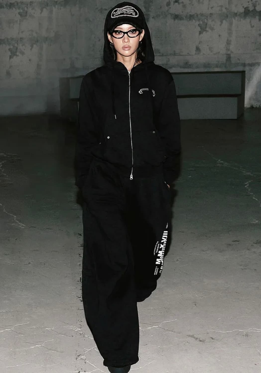 배드블러드 바이퍼 로고 후드 집업 블랙 상품이미지6