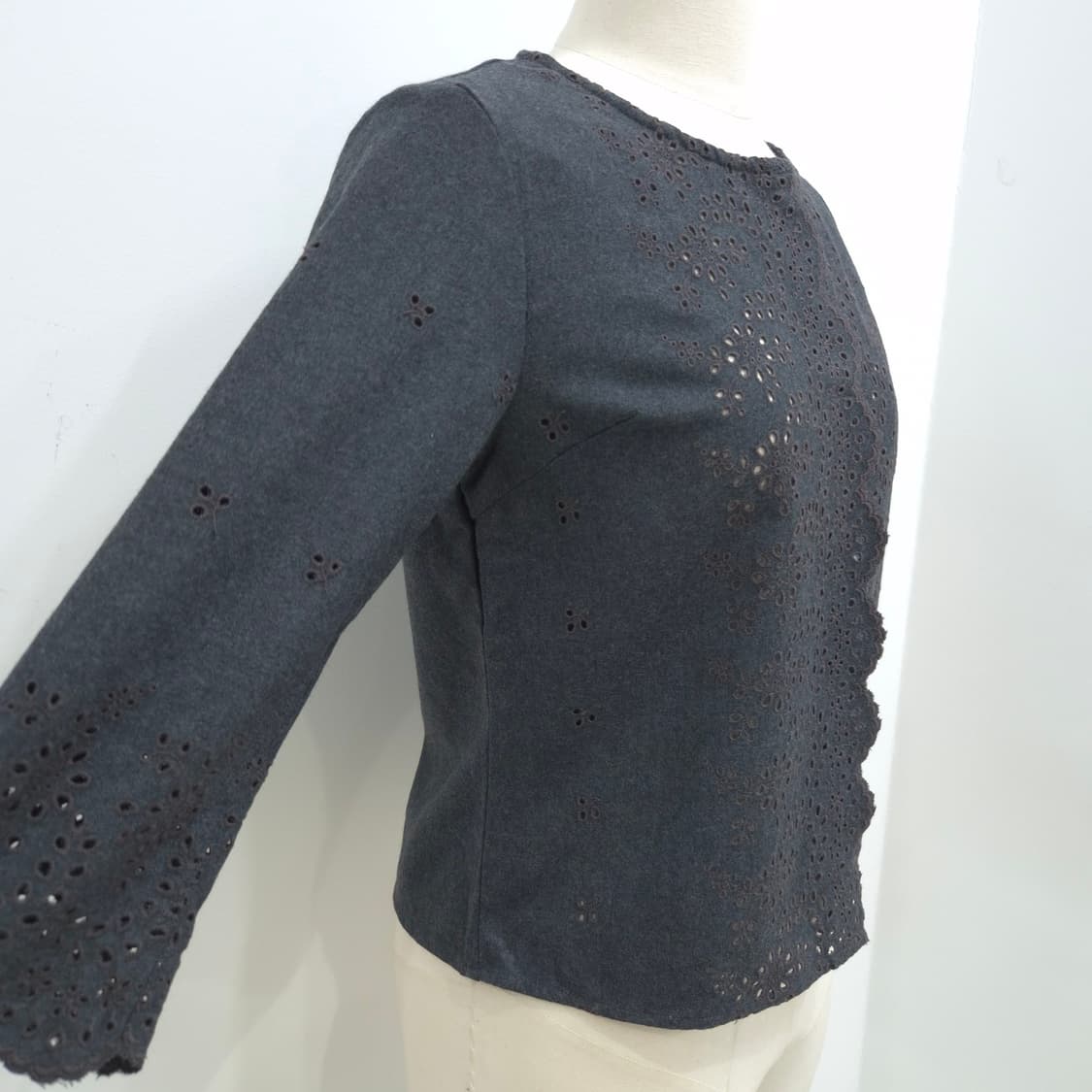 JOURNAL STANDARD 울 100 차콜그레이 펀칭 셔츠 가디건 상품이미지2