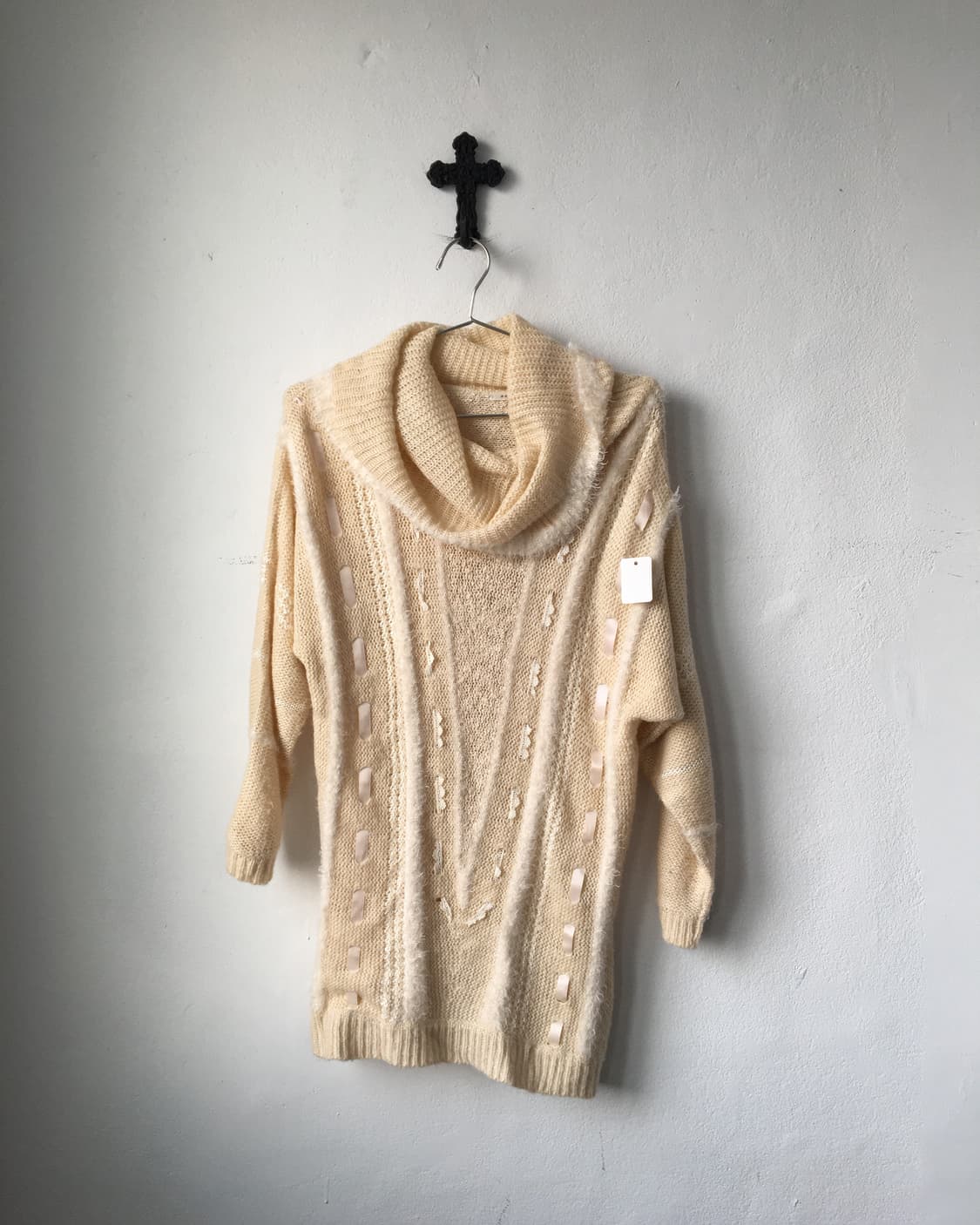 axes femme Ribbon point loose neck knit 상품이미지2