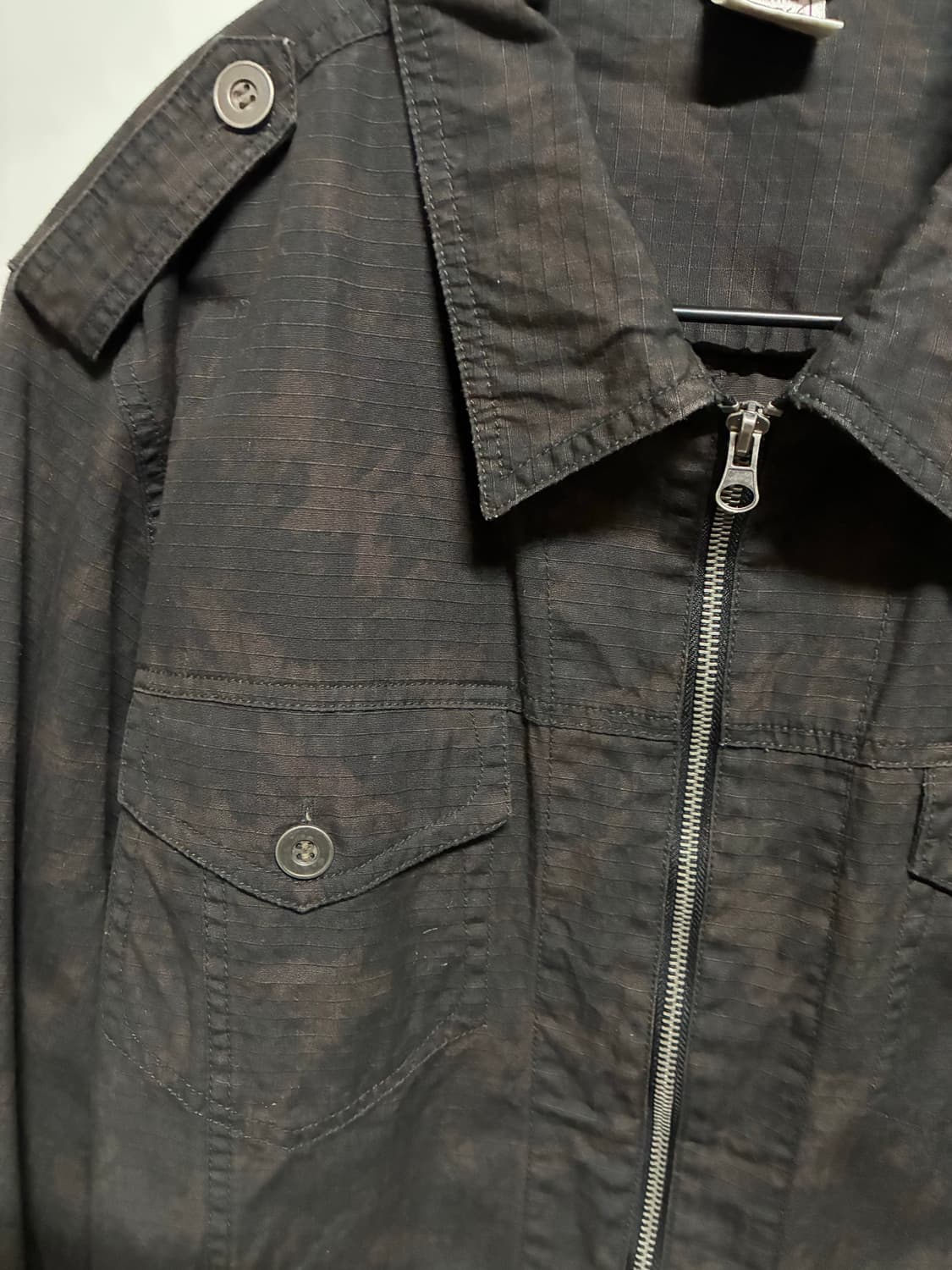 [새상품] 블랙 카모 바람막이 L/100 상품이미지2