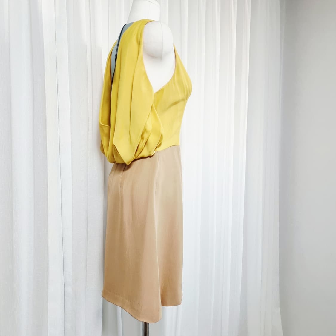 프라다 컬렉션라인 칵테일드레스 (40) 택달린새상품 /구매가300만원대 상품이미지7