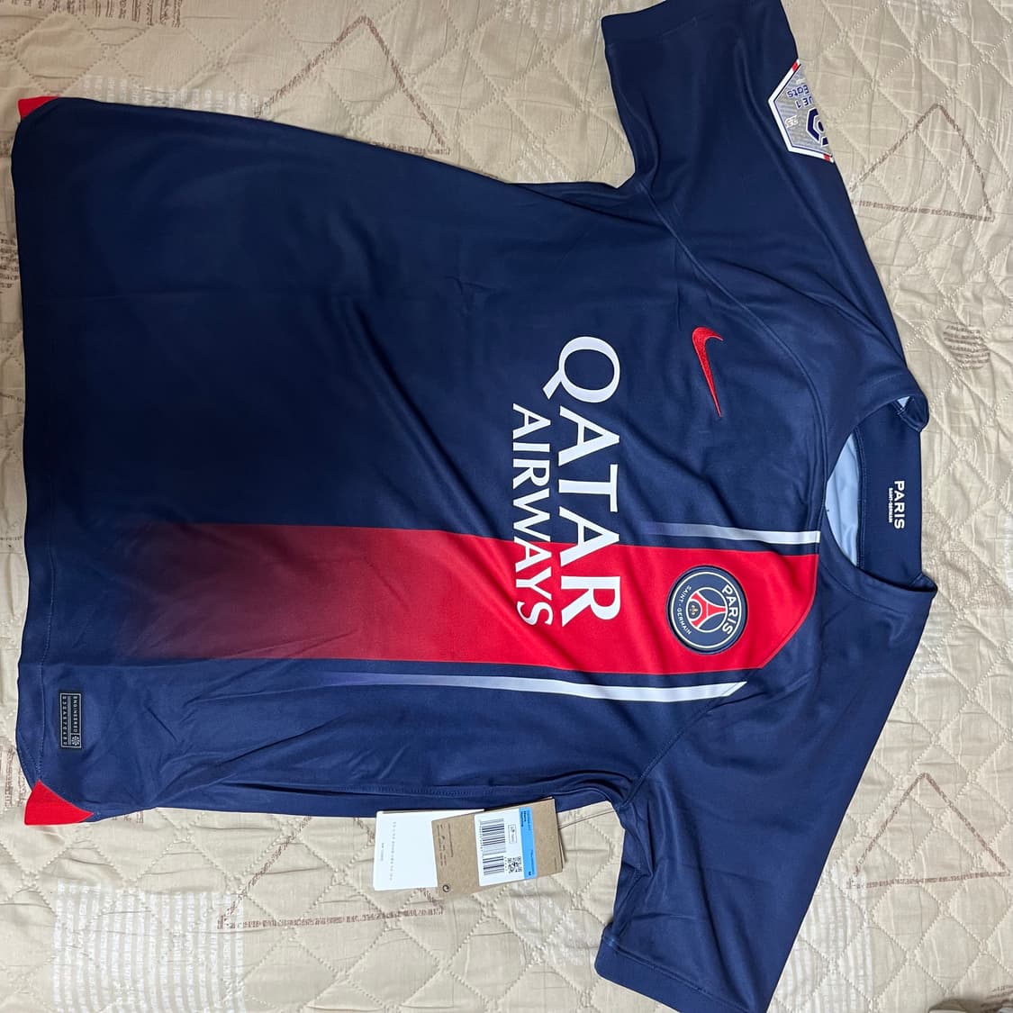 23-24 psg 이강인 유니폼 m 새상품 팝니다 상품이미지3