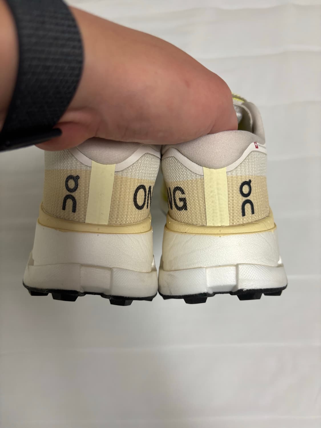 온 러닝 클라우드 울트라 프로 255 상품이미지2