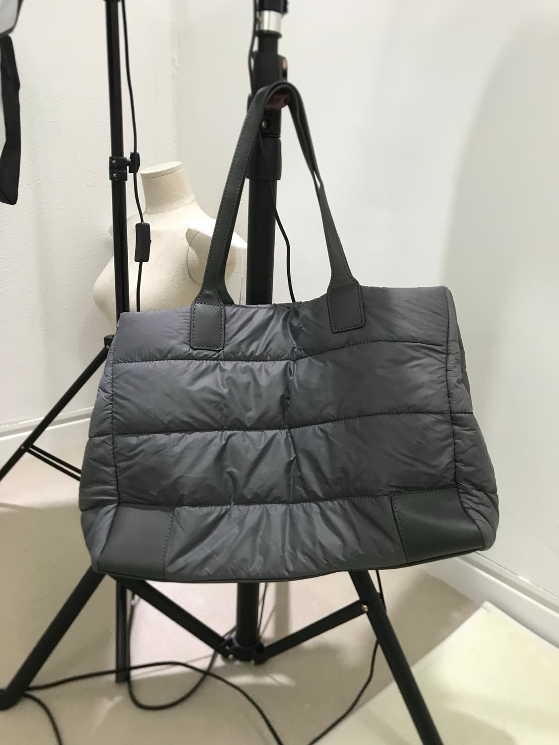 AGATHA grey padded tote/shoulder bag 상품이미지9