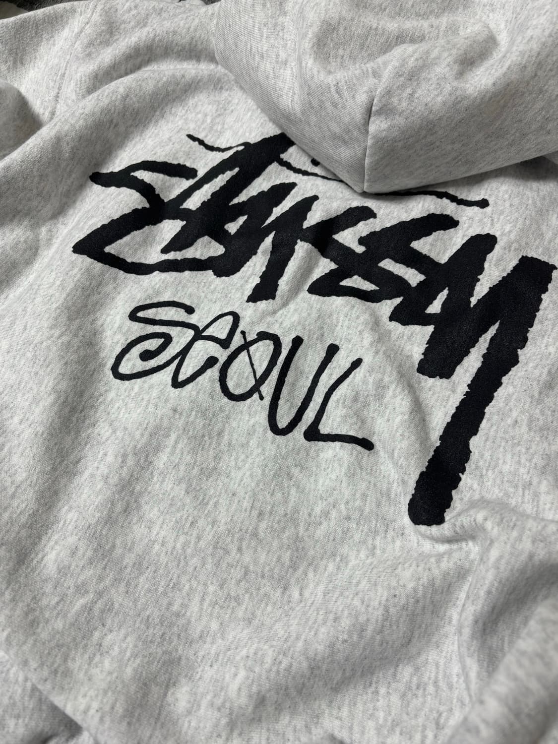 스투시 서울 후드티 상품이미지2