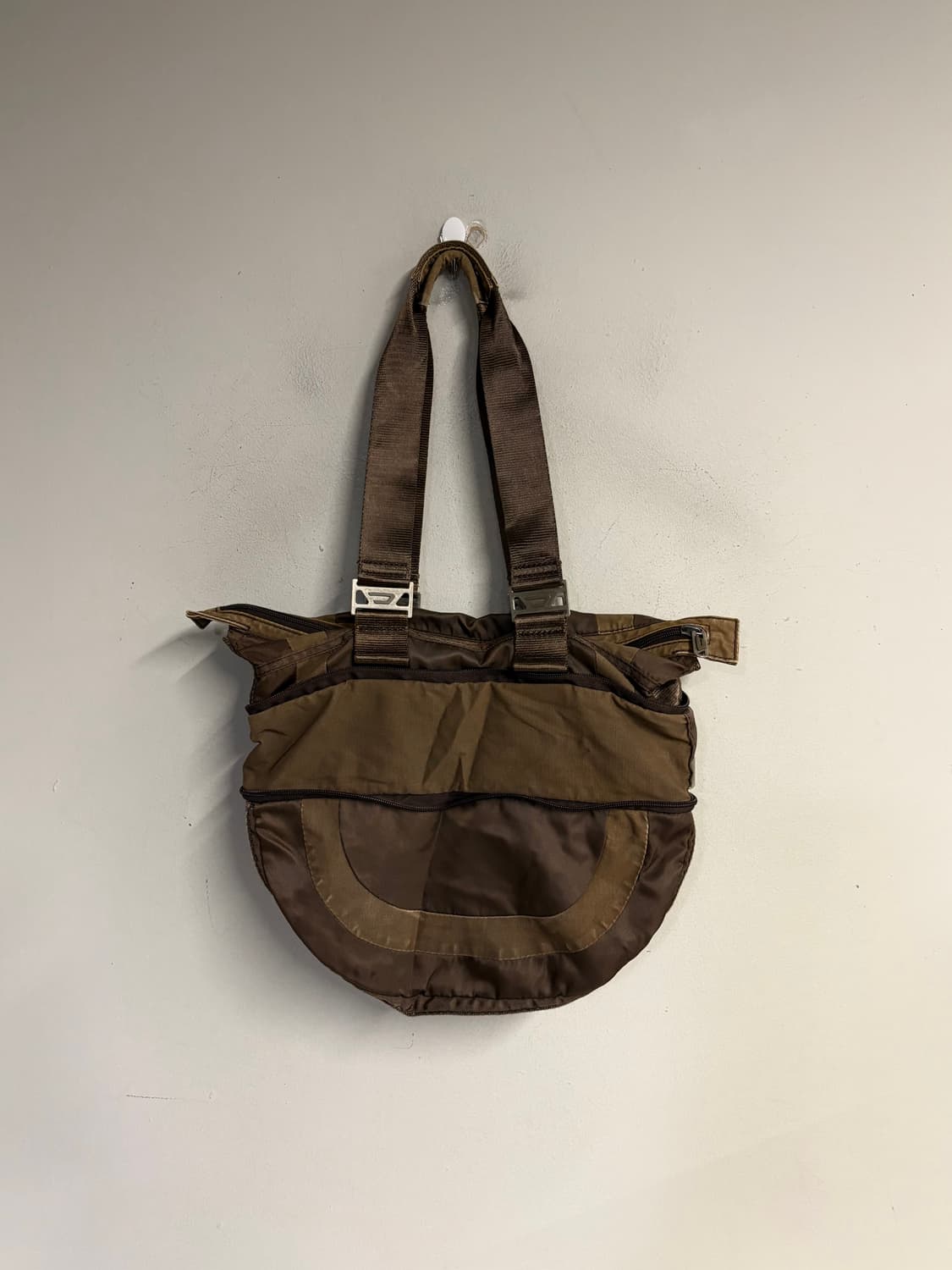 DIESEL big logo shoulder bag 상품이미지4