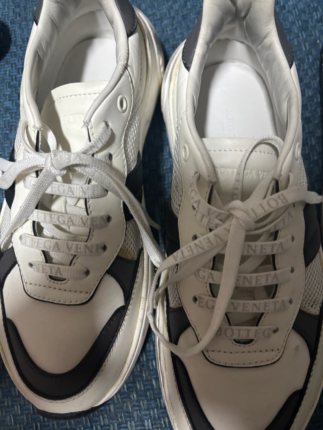 보테가베네타 스피드스터 41사이즈 검흰 정품 상품이미지1