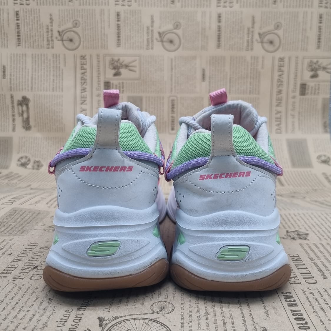 스케쳐스 딜라이트4.0 여성운동화235 상품이미지4