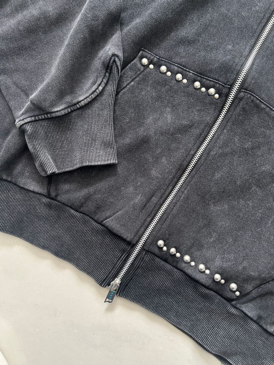 STUDS BLEACH LEOPARD ZIP HOODIE 상품이미지8