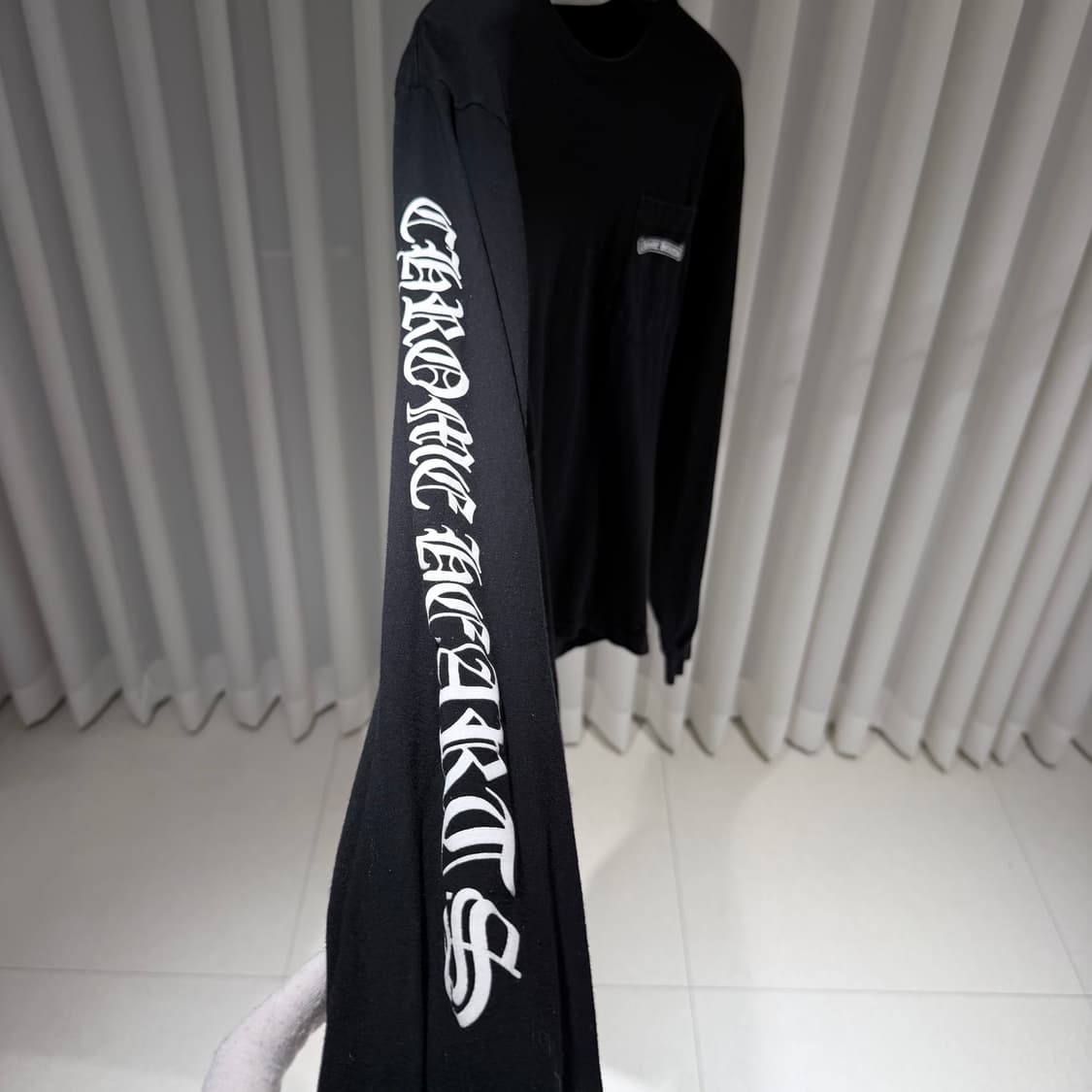 (A / L) / 크롬하츠 스크롤 로고 블랙 롱슬리브 상품이미지5