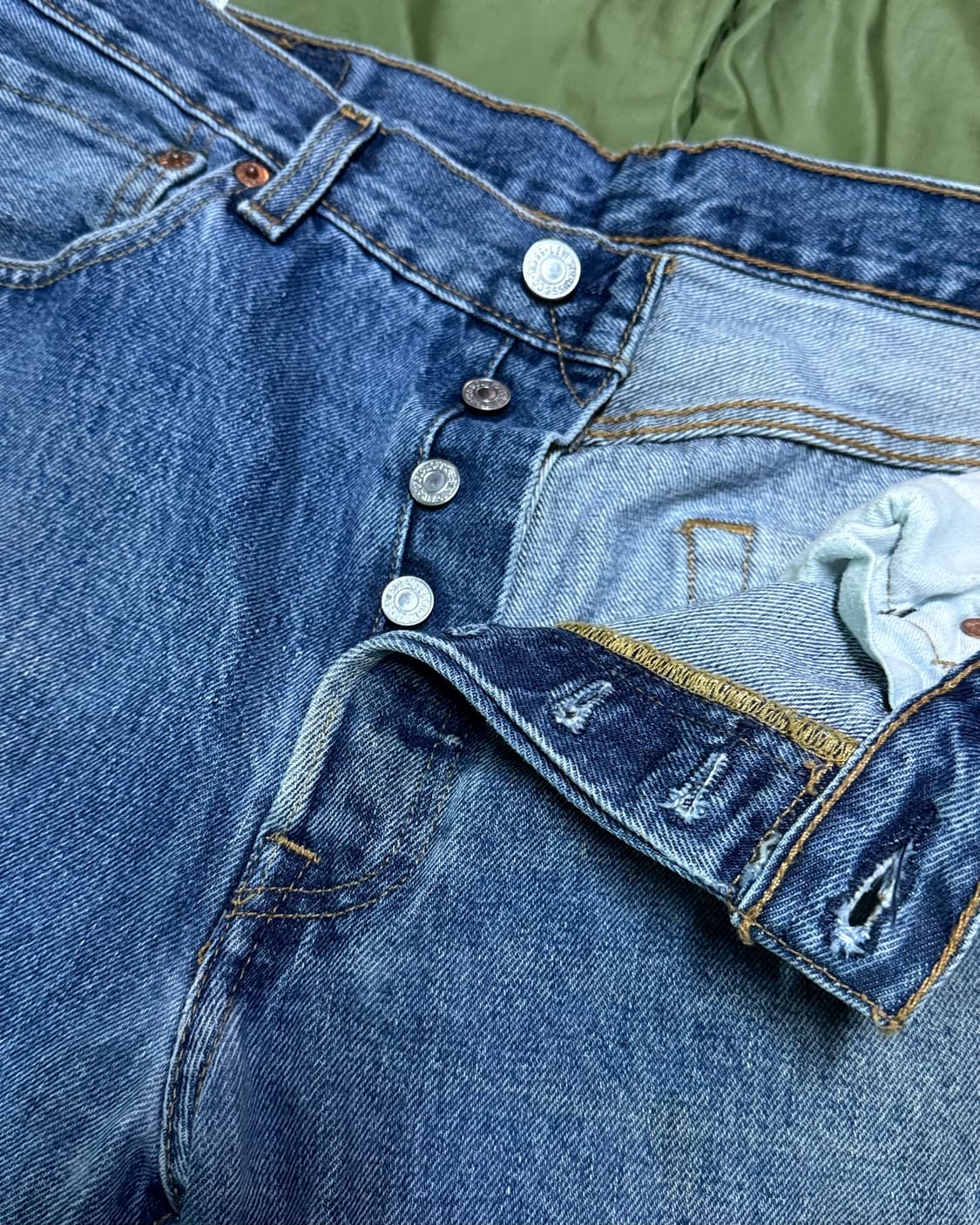 리바이스 501 스트레이트 핏 데님 팬츠 33 상품이미지2