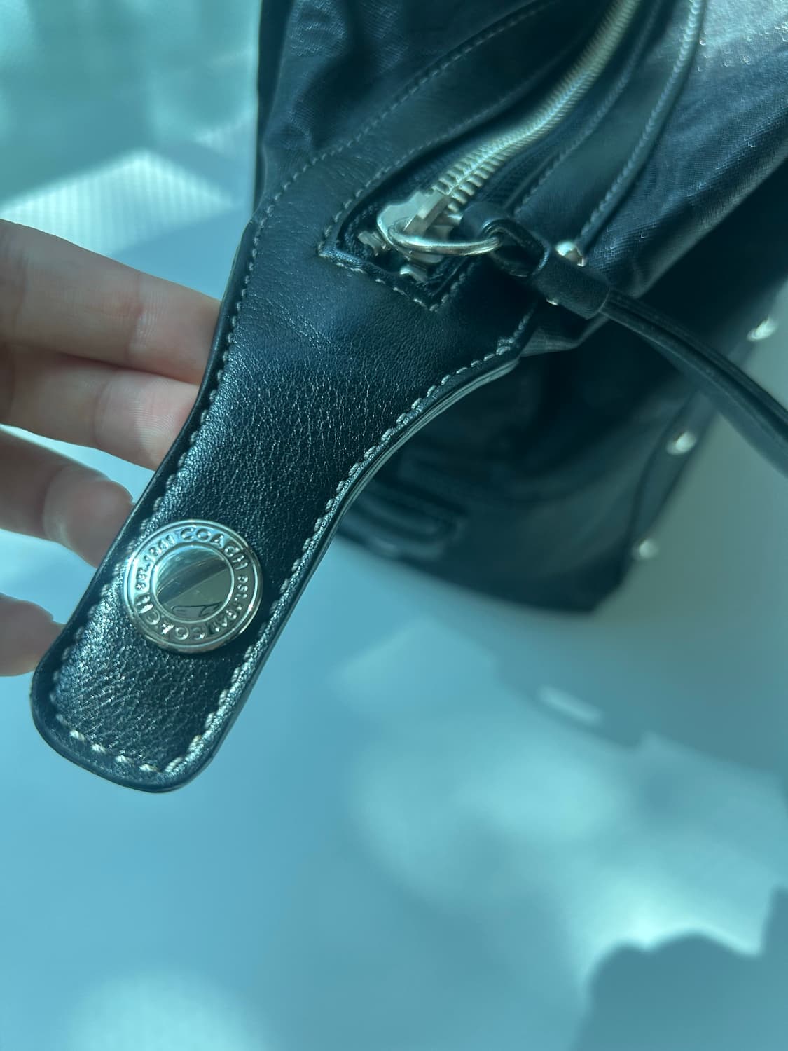 희귀🖤)) COACH 코치 시그니처 블랙 y2k 숄더백 상품이미지3