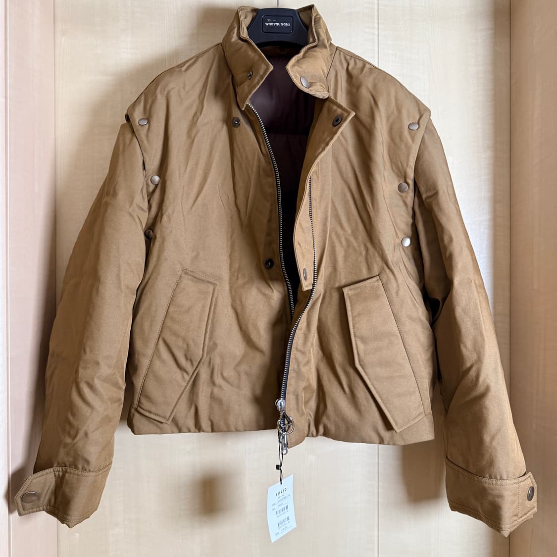 솔리드옴므 22fw 소매탈부착 스터드 구스다운 48 상품이미지1