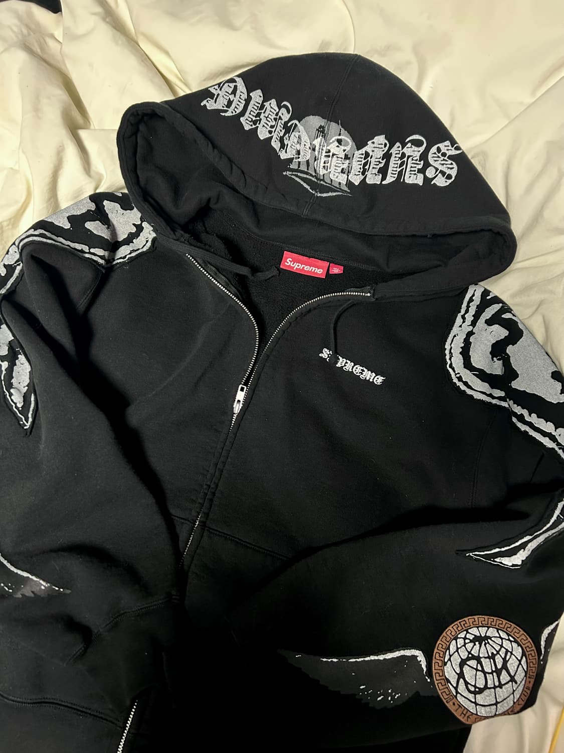 슈프림 윙스 후드집업 스웨트셔츠 블랙 25FW 상품이미지1