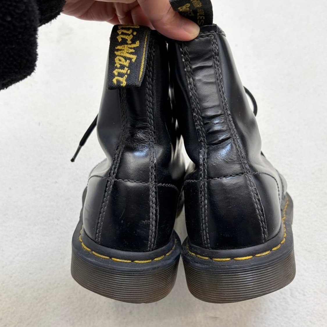 DR. MARTENS 1460 8홀 스무스 레더부츠 250 상품이미지6