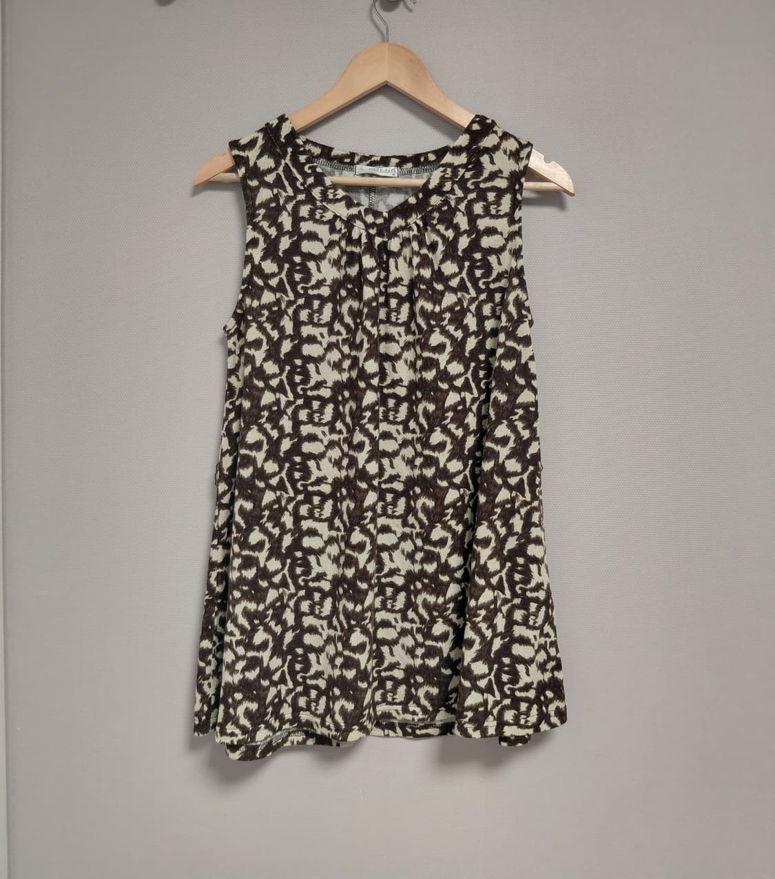 빈티지패턴 슬리브리스 탑 상품이미지1