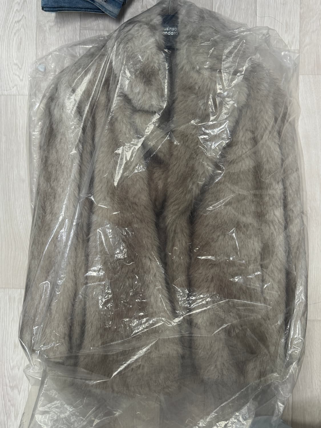 무신사 스탠다드 우먼 샤기 퍼 하프자켓 M 새상품 상품이미지7