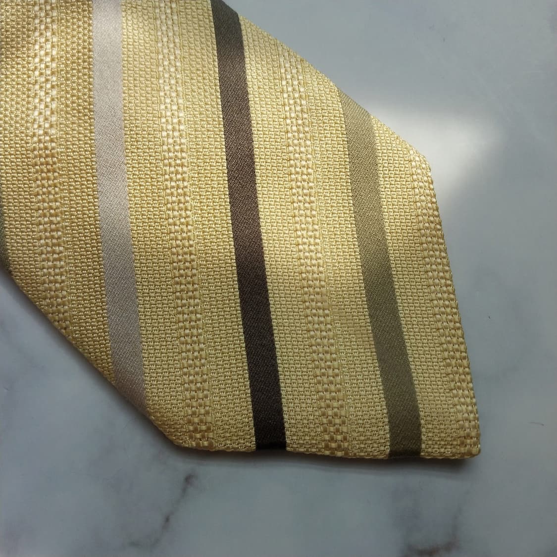 웅가로 실크 코튼 혼방 스트라이프 넥타이 8.8cm A~B등급 K718
 상품이미지7
