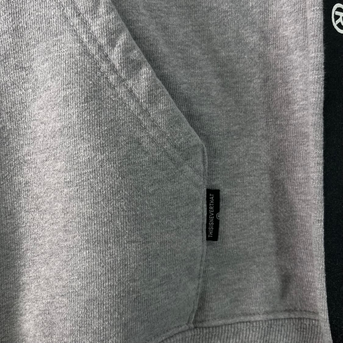 105 디스이즈네버댓 사이드라인 후드티 상품이미지4