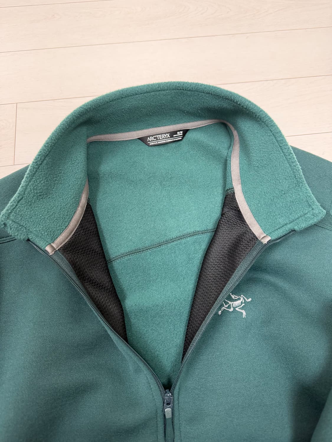 아크테릭스 카이어나이트 자켓 M 사이즈  상태 9.0/10   사진찍고 상품이미지2