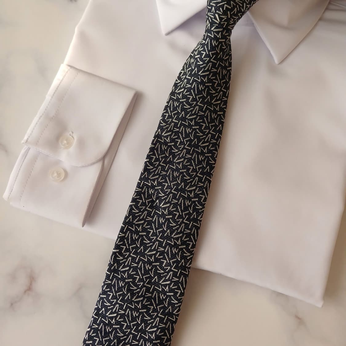 지이크 파렌하이트 실크 패턴 슬림 넥타이 7.6cm 새상품 A18909
 상품이미지4