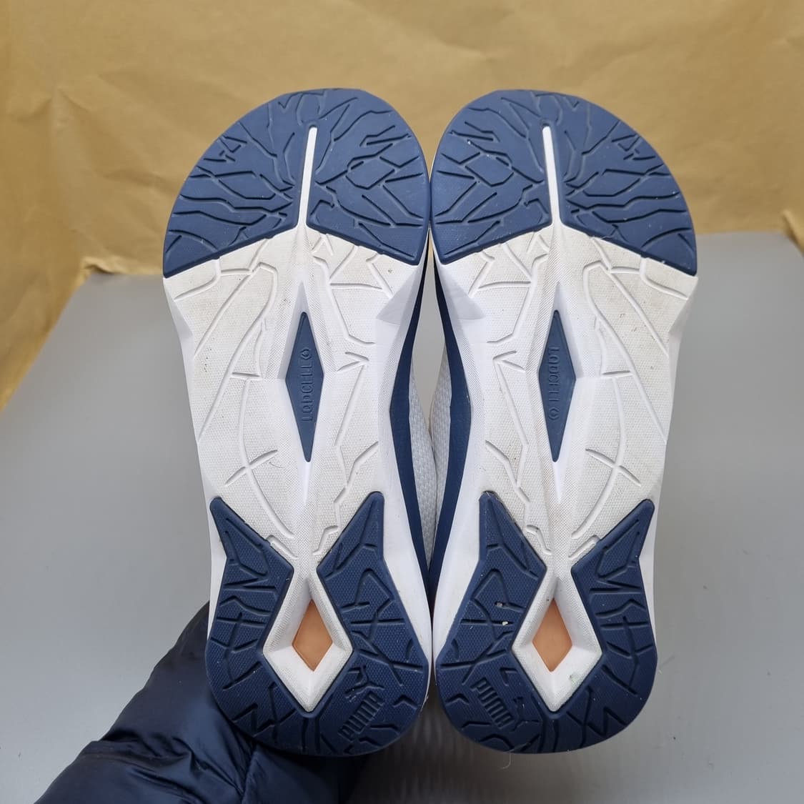 푸마 세터 여성운동화235  상품이미지3