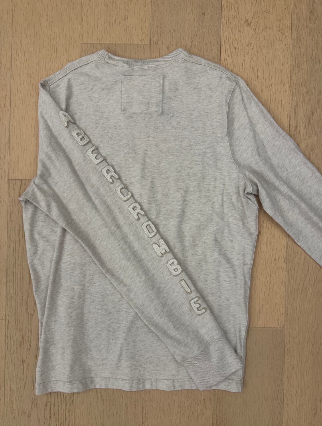 아베크롬비 앤 피치(Abercrombie & Fitch) 롱슬리브 상품이미지2